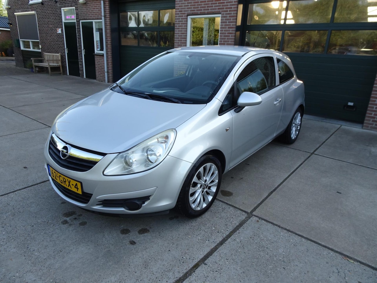 Opel Corsa - 1.2-16V Business 1.2-16V Business - AutoWereld.nl