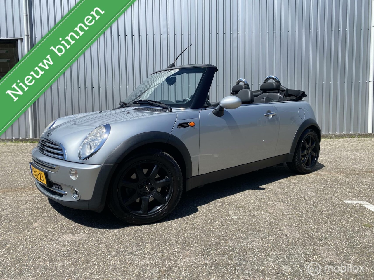 MINI Cabrio - 1.6 Cooper Zeer Mooi Leer Airco Cruise Pdc - AutoWereld.nl