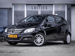 Mercedes-Benz B-klasse - 200 AUT. I Pano-dak I Cruise I Trekhaak I Leder I NL-auto I 2e-eig