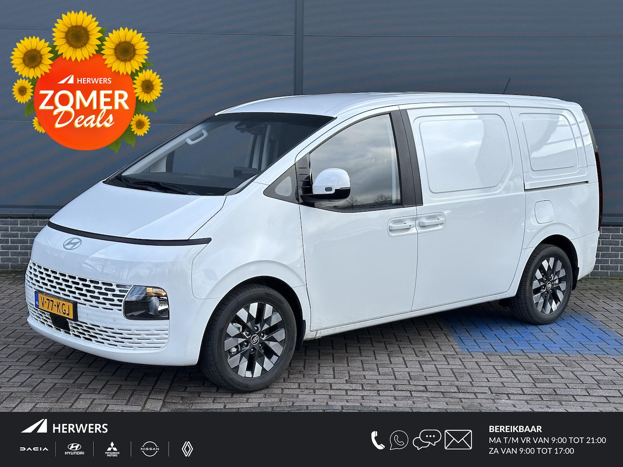 Hyundai Staria - 1.6 T-GDI HEV / 30% Korting / 225PK Hybride / Navigatie / Achteruitrijcamera / Uit voorraa - AutoWereld.nl