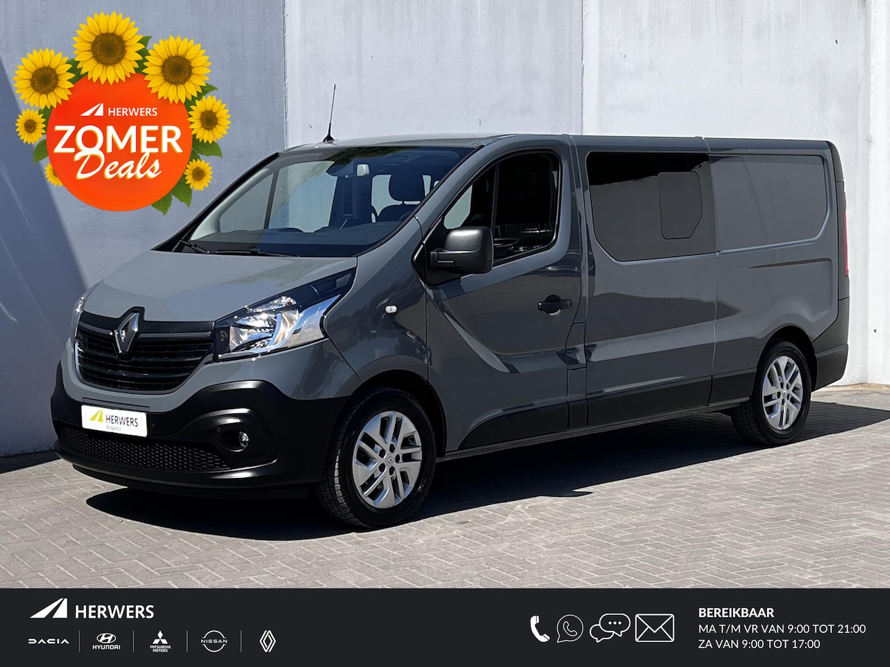 Renault Trafic - 2.0 dCi 120 T29 L2H1 DC Work Edition 5 persoons / Dealer onderhouden / Trekhaak 2.000kg / - AutoWereld.nl