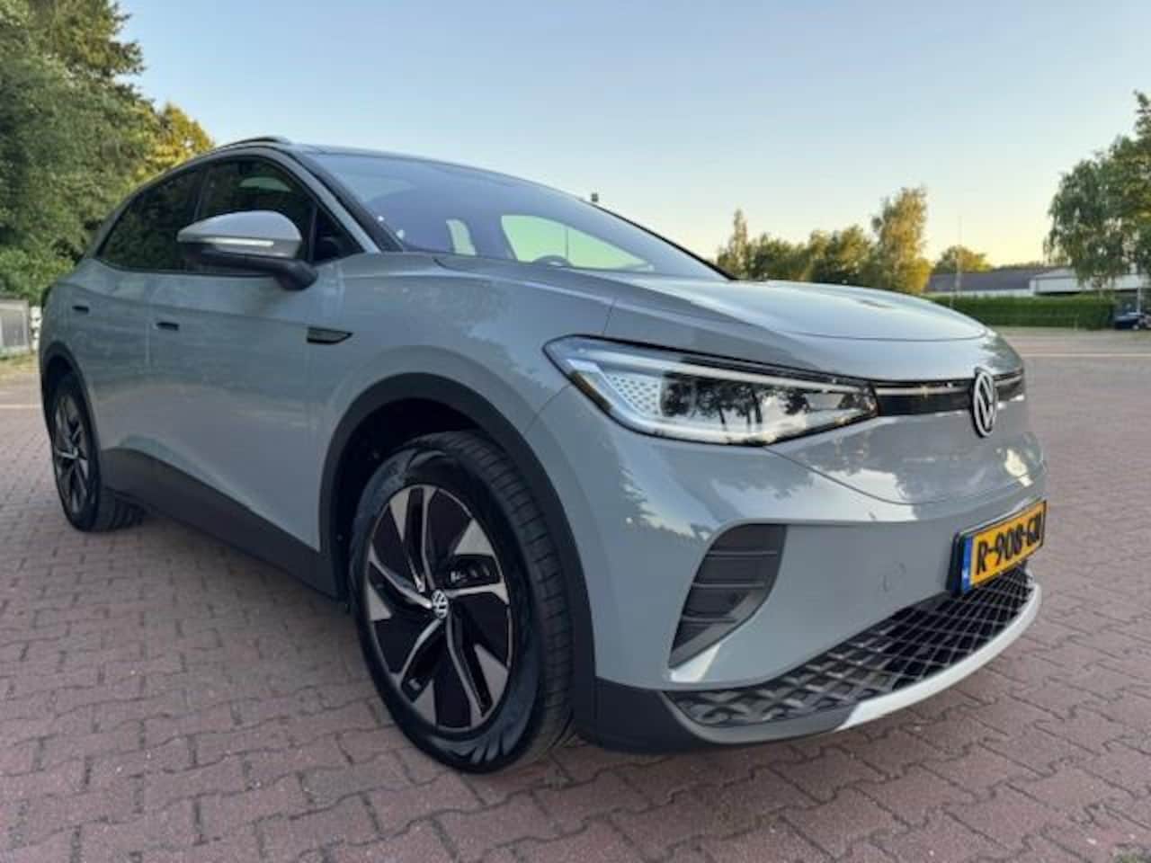 Volkswagen ID.4 - PRO 77KWH 204PK SOH 92% TREKHAAK/PANO/ACARPLAY - AutoWereld.nl