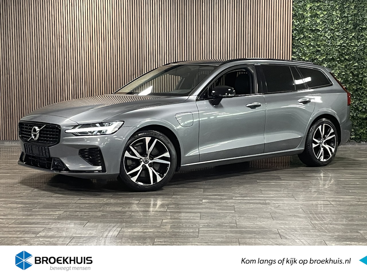 Volvo V60 - T6 AWD Recharge R-Design | Adaptieve Cruise Control | Stoelverwarming voor+achter | Stuurw - AutoWereld.nl