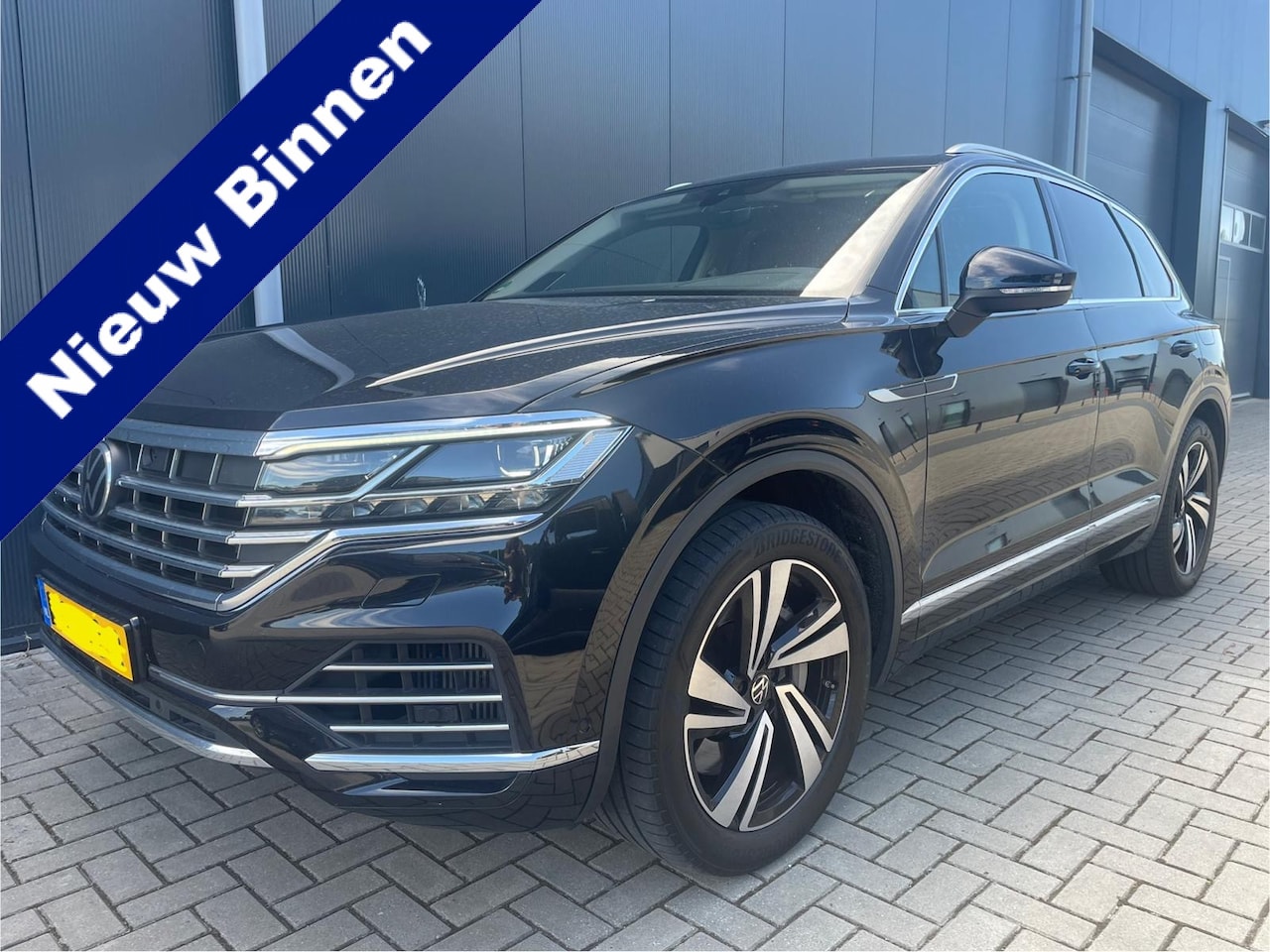 Volkswagen Touareg - 3.0 TSi eHybrid 4MOTION Trekhaak,Schuif-/kanteldak,Panoramadak,21Inch Xenon,Leer Bj 2020 1 - AutoWereld.nl
