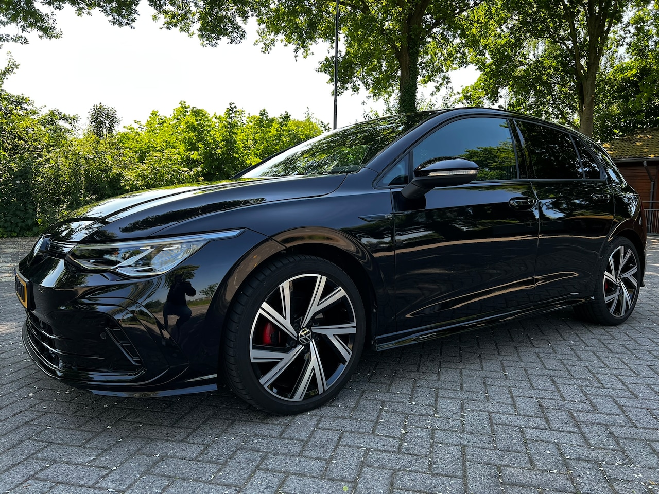 Volkswagen Golf - 1.5 eTSI R-Line Business - AutoWereld.nl