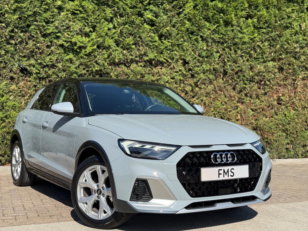Audi A1 citycarver - 30 TFSI 2x S-Line Camera CarPlay - AutoWereld.nl