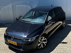 Volkswagen Golf - 1.0 eTSI LIFE CARPLAY ORIGINEEL NEDERLANDS NAP PARKEERSENSOREN VIRTUAL SFEERVERLICHTING DE