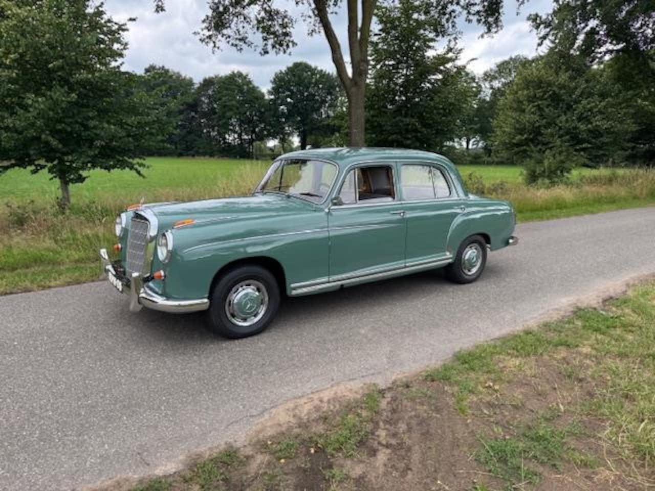 Mercedes-Benz 220 - W180 220S Hydrak Bouwjaar 1959 - AutoWereld.nl
