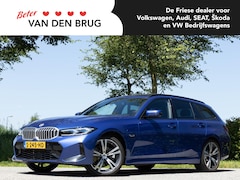 BMW 3-serie Touring - M-Sport 330e 293 PK xDrive | Adaptieve LED | Panoramadak | Leder | Head-Up | Achteruitrijc