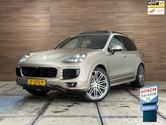 Porsche Cayenne - 3.0 S E-Hybrid | Sportchrono | Matrix LED | Panorama | Trekhaak | 360 camera | 416PK