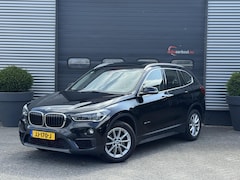 BMW X1 - sDrive20i Centennial Executive | Panoramadak | Navigatie | Elektrische Achterklep | Parkee