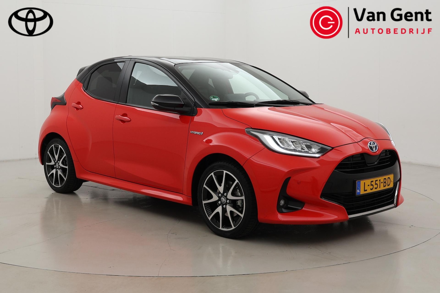Toyota Yaris - 1.5 Hybrid Launch Edition | Trekhaak | Navigatie | Head-up display | JBL | Dodehoek detect - AutoWereld.nl