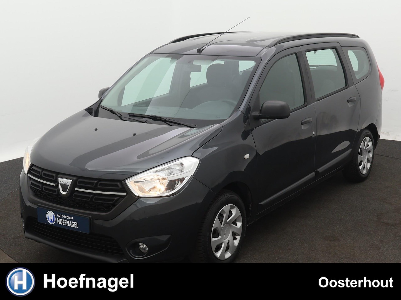 Dacia Lodgy - 1.6 SCe 7p. Airco | Cruise Control | Trekhaak | Parkeersensoren - AutoWereld.nl