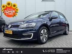 Volkswagen Golf - 1.4 TSI GTE / Navigatie / 1.500 Trekgewicht / 204 PK / Stoelverwarming/ Trekhaak/ Pakeerse