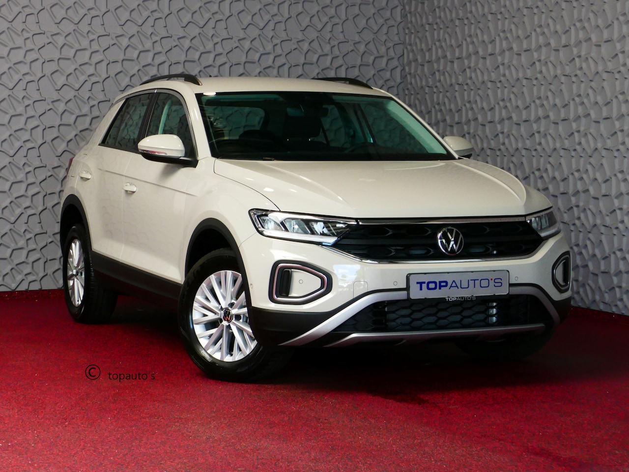 Volkswagen T-Roc - 1.5 TSI 150PK CARPLAY NAVI STOEL VERW. LED VIR.COCKPIT 03/2024 "Volkswagen rijden begint b - AutoWereld.nl