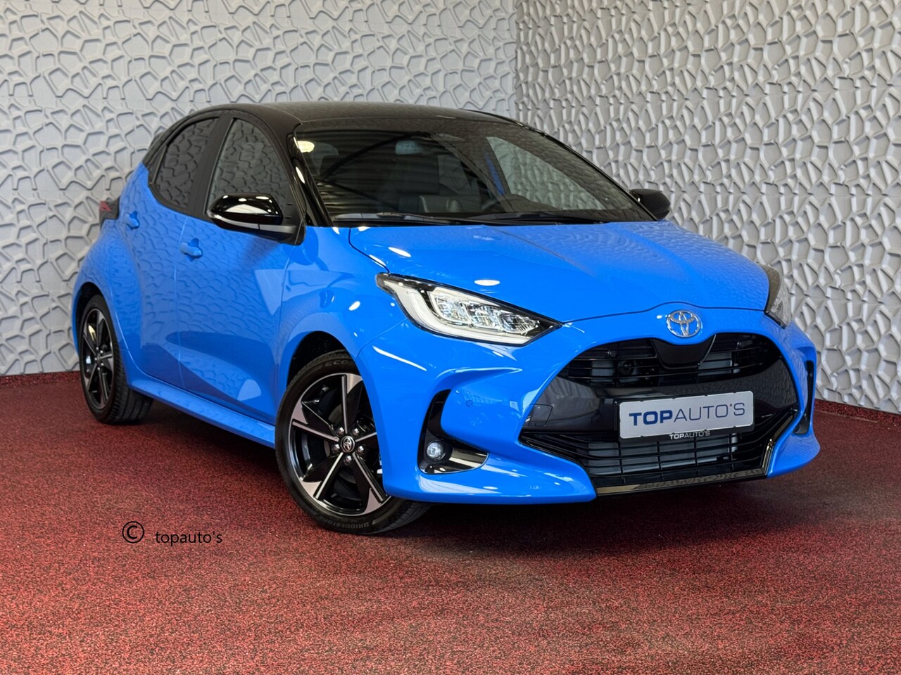 Toyota Yaris - 1.5 HYBRID 130PK ✅NIEUWE AUTO✅ LAUNCH EDITION PANO JBL HEAD-UP LED STOELVERW. CARPLAY CAME - AutoWereld.nl
