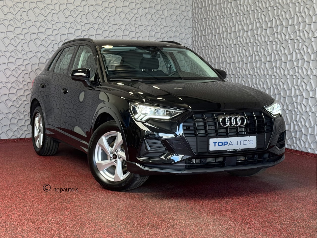 Audi Q3 - 35 TFSI 150PK ADAP.CRUISE BLACK LINE SPORTSTOELEN KEYLESS LED CARPLAY NAVI ECC STOELVERW. - AutoWereld.nl