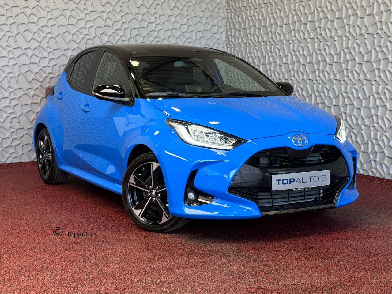 Toyota Yaris - 1.5 HYBRID 130PK ✅NIEUWE AUTO✅ LAUNCH EDITION PANO JBL HEAD-UP LED STOELVERW. CARPLAY CAME - AutoWereld.nl