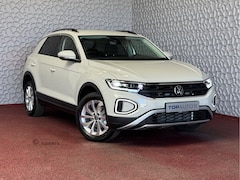 Volkswagen T-Roc - 1.5 TSI 150PK EVO ADAP.CRUISE IQ.LED VIR.COCKPIT CAMERA STOEL/STUUR.VERW. 17''LMV KEYLESS