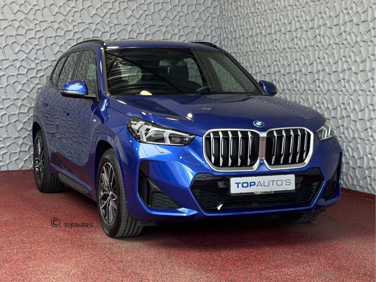 BMW X1 - XDRIVE 25E M-SPORT LED ELEK.KLEP NAVI STOELVERW M-SHADOW LINE CARPLAY/ANDROID ZWARTE.HEMEL - AutoWereld.nl