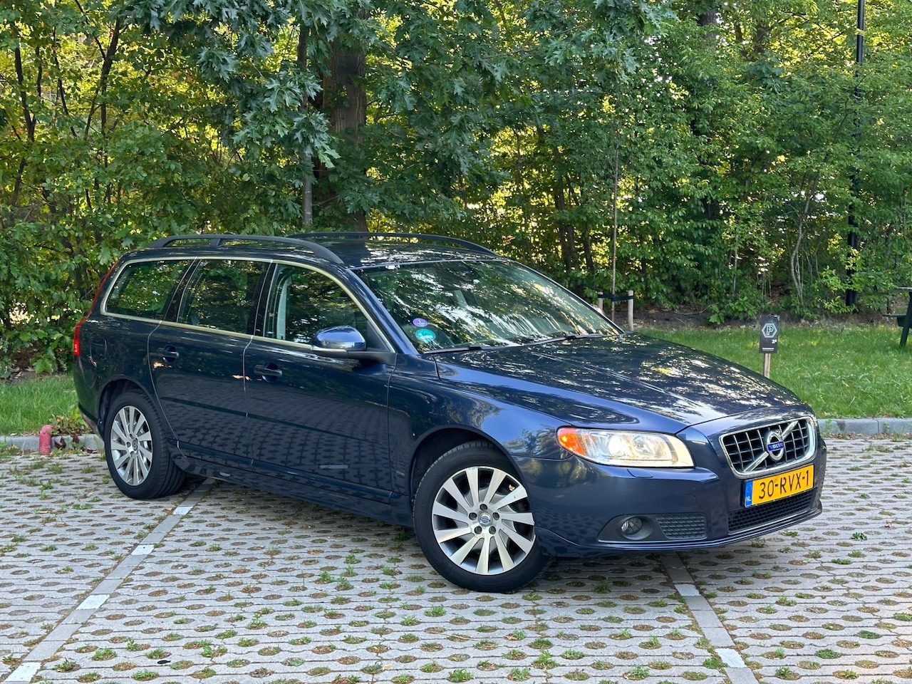 Volvo V70 - 1.6 T4 Limited Edition Trekhaak - AutoWereld.nl
