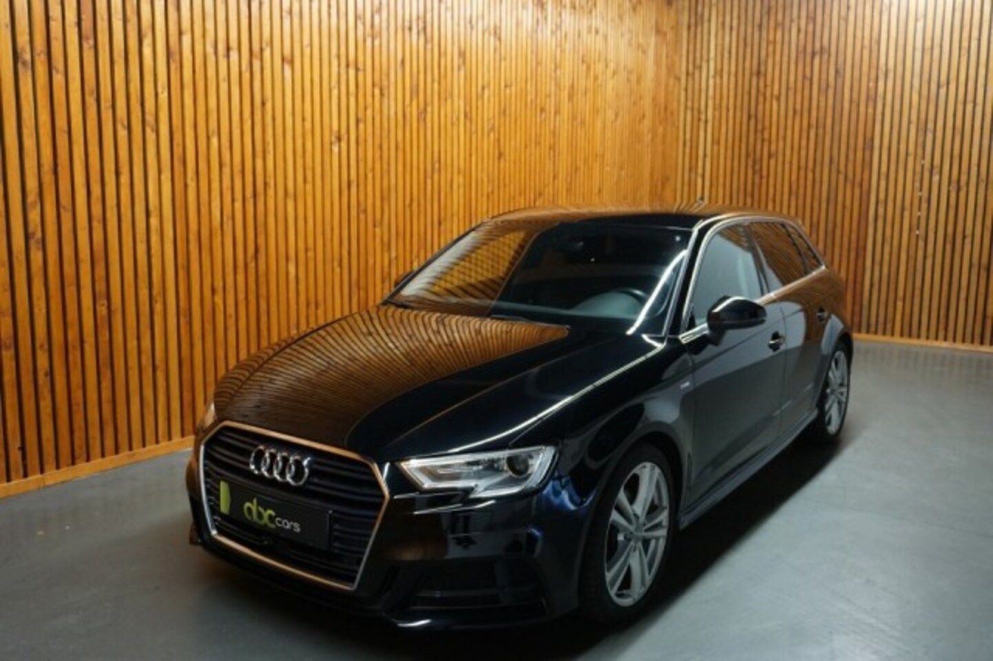 Audi A3 Sportback - SPORTBACK 35 TFSI CoD SPORT AUTOMAAT S-LINE - AutoWereld.nl