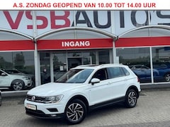 Volkswagen Tiguan - 1.5 TSI ACT. 150PK NAVI PANO-DAK CARPLAY AIRCO LMV PDC