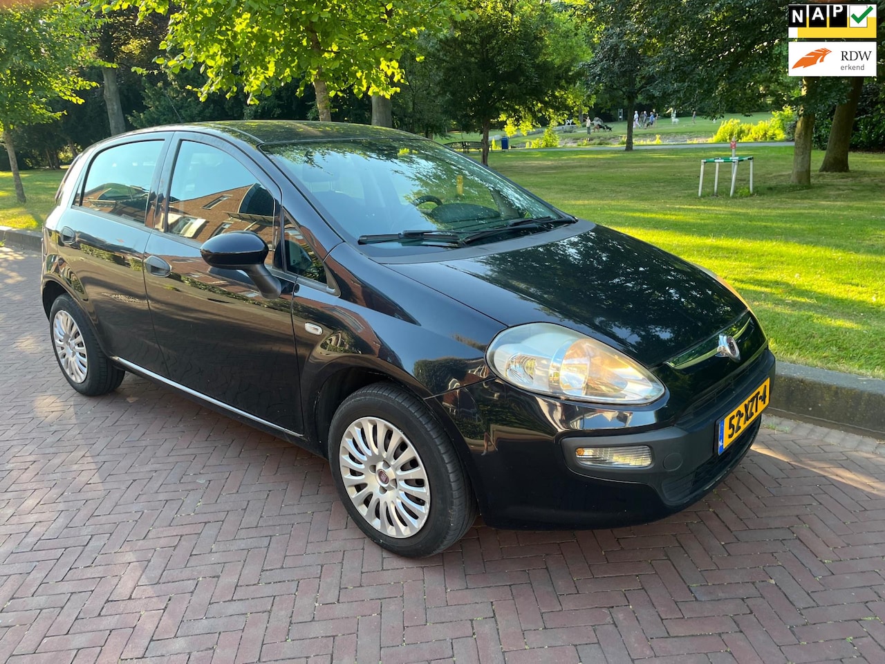Fiat Punto Evo - 1.2 Active / 2011 incl apk - AutoWereld.nl
