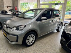 Volkswagen Up! - 1.0 / AIRCO / DAB / BLUETOOTH / AUX / LED DAGRIJ