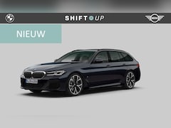 BMW 5-serie Touring - 520i M-Sport | Panoramadak | Head Up | Elektr. Trekhaak