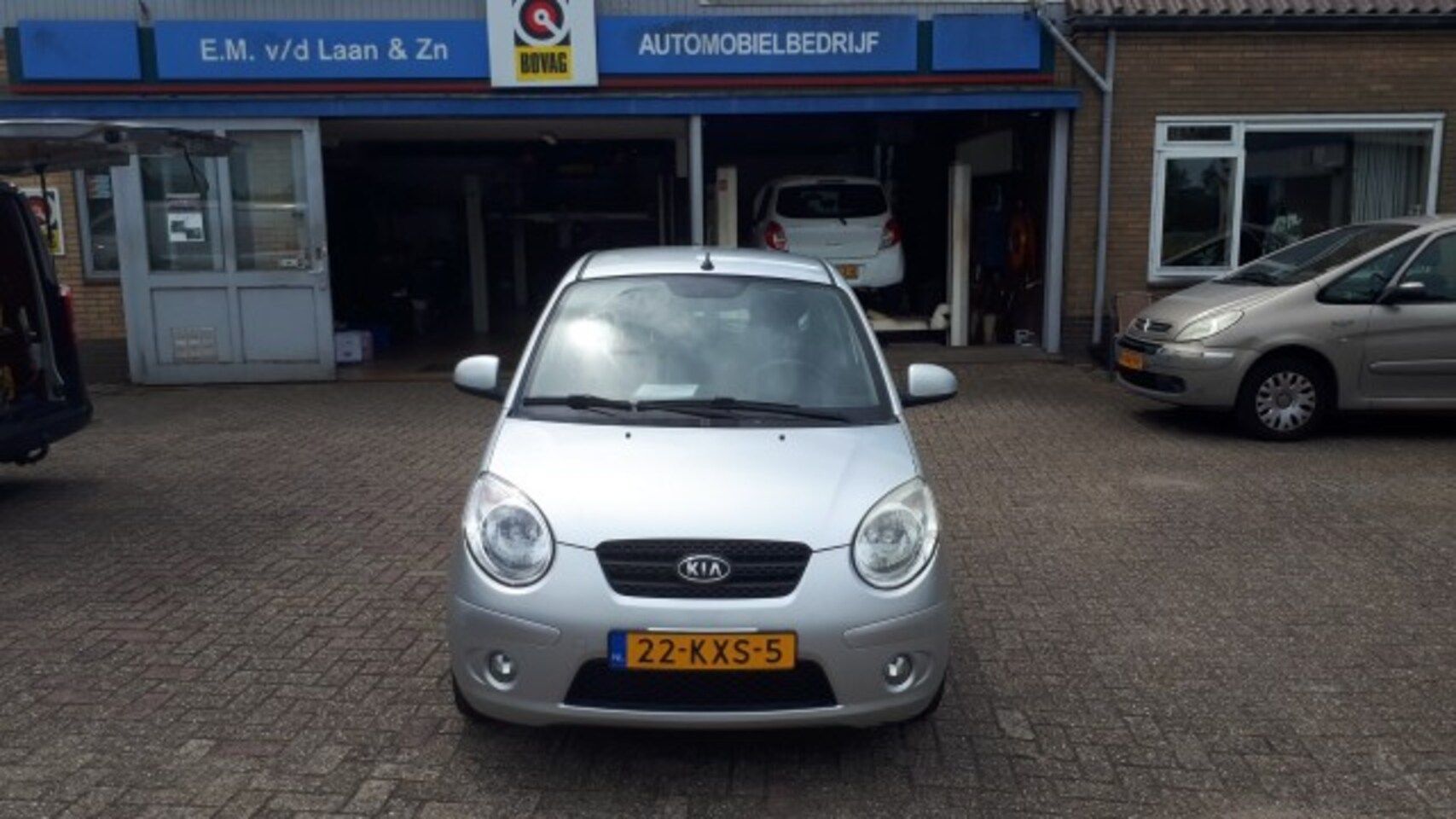 Kia Picanto - 1.0 Seven RADIO CD/AIRCO/ELEC RAMEN/CV/TREKHAAK/1E EIG.