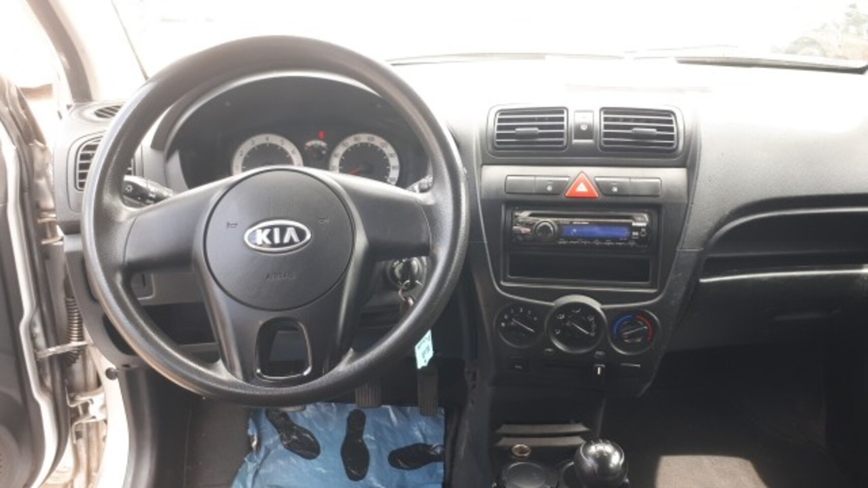 Kia Picanto - 1.0 Seven RADIO CD/AIRCO/ELEC RAMEN/CV/TREKHAAK/1E EIG.
