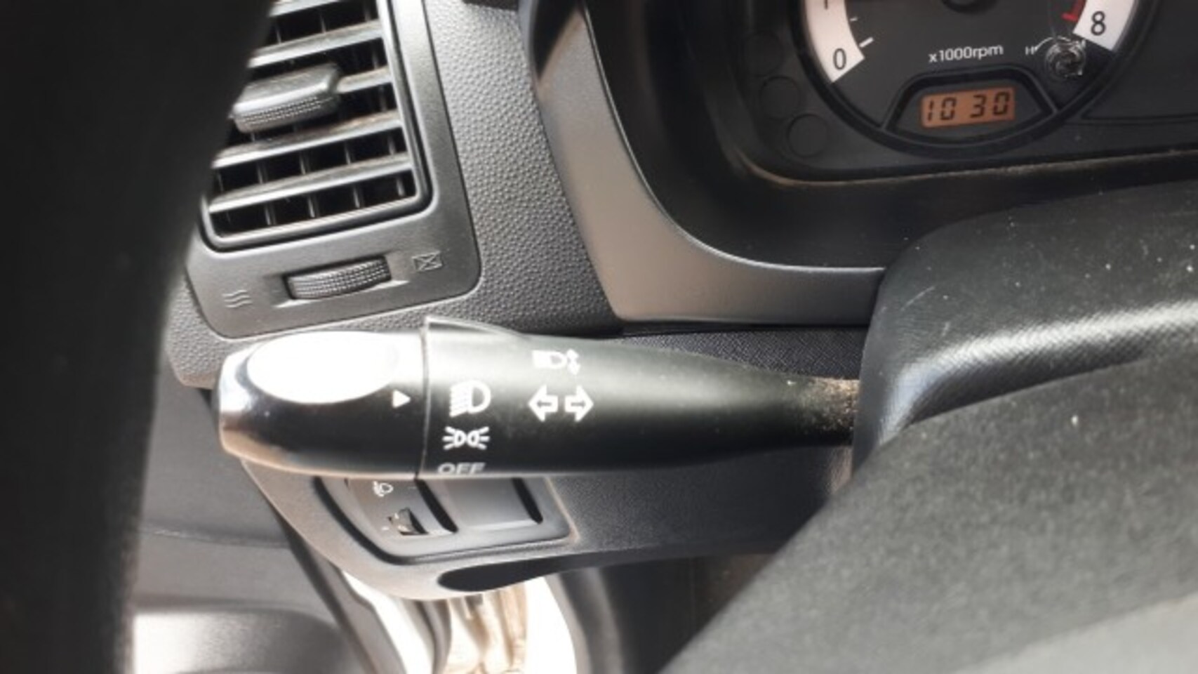 Kia Picanto - 1.0 Seven RADIO CD/AIRCO/ELEC RAMEN/CV/TREKHAAK/1E EIG.