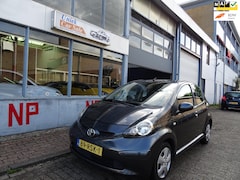 Toyota Aygo - 1.0-12V