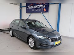 Skoda Octavia Combi - 1.0 e-TSI Business Edition - N.A.P. Airco, Cruise, Navi, PDC, Trekhaak