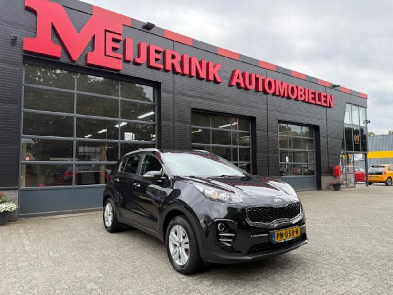 Kia Sportage - 1.6 GDI DYNAMICLINE BJ.2017 NAP CAMERA CLIMA TREKHAAK - AutoWereld.nl