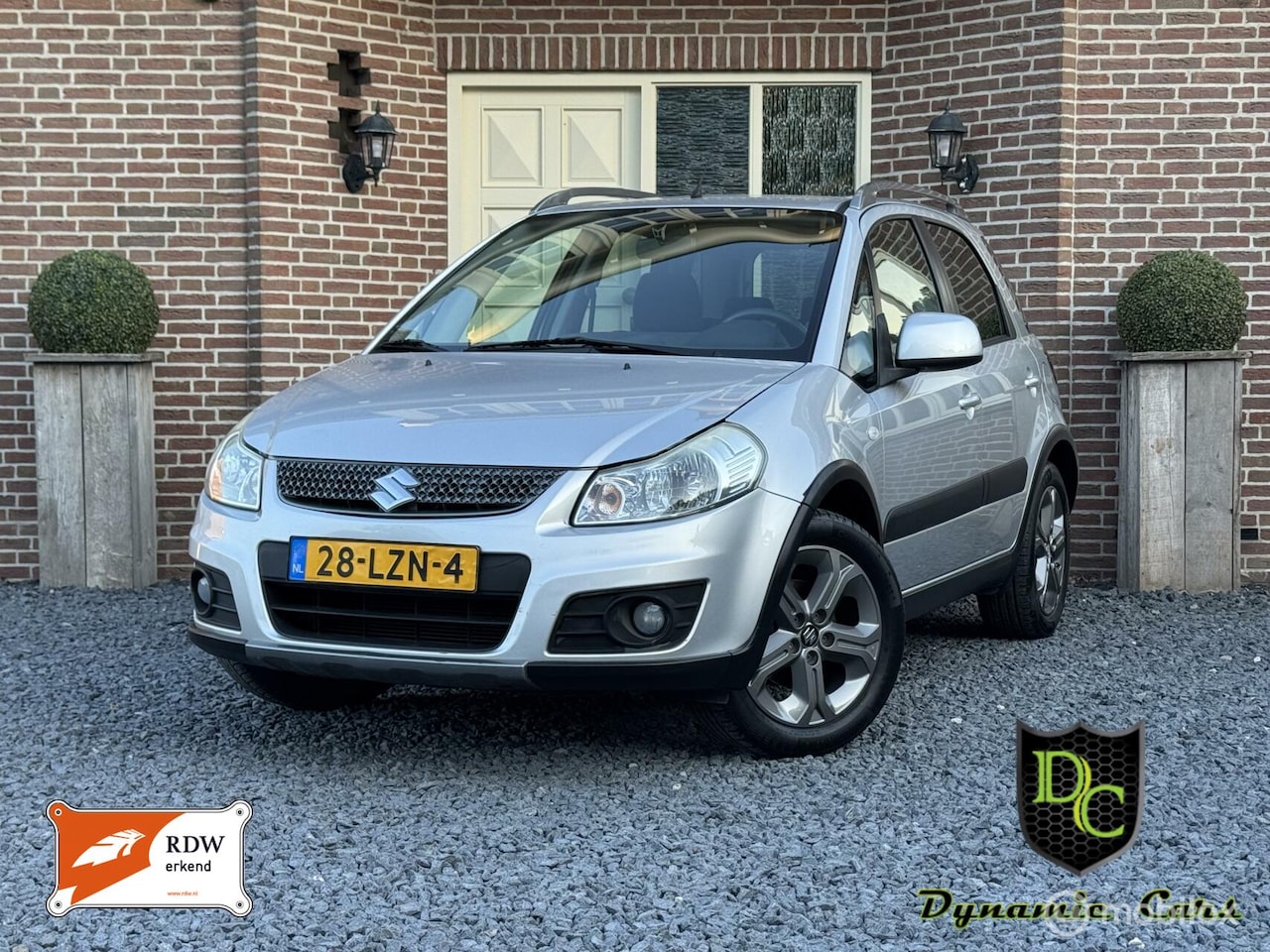 Suzuki SX4 - 1.6 Limited *Clima *Dealer-ondrh *Trekhk *Keyless - AutoWereld.nl