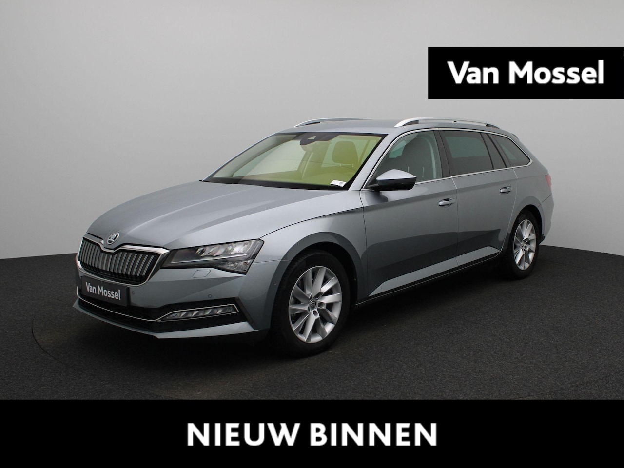 Skoda Superb Combi - 1.4 TSI iV Business Edition 204 PK | Automaat | LED Koplampen | Navigatie | Achteruitrijca - AutoWereld.nl