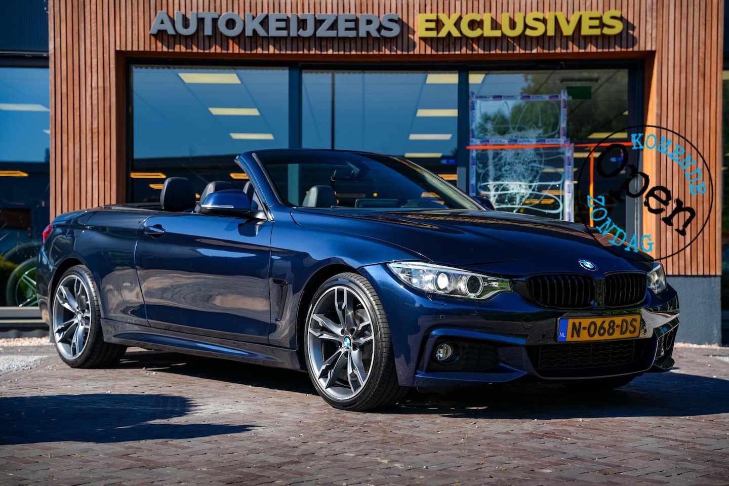 BMW 4-serie Cabrio - 428i Essential M Pakket Sportstoelen Leer Memory Navi Xenon Keyless 19”LM - AutoWereld.nl