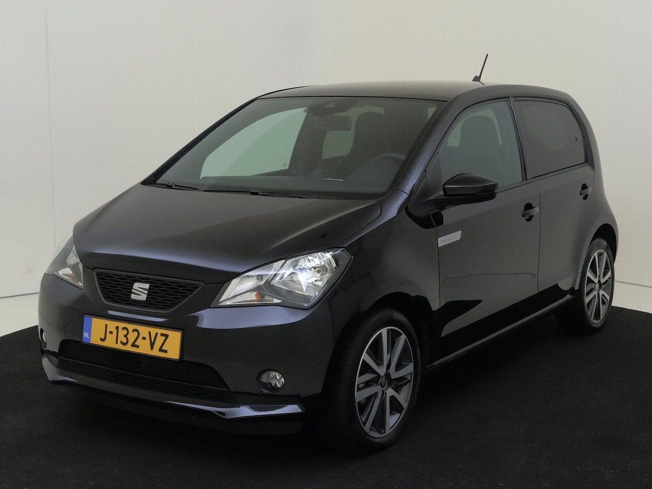 Seat Mii Electric - electric Plus | Stoelverwarming | Bluetooth | Climate control | Verwarmde voorruit | Lane - AutoWereld.nl
