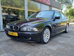 BMW 5-serie - 525i Executive Zwart / Automaat / Zeer netjes