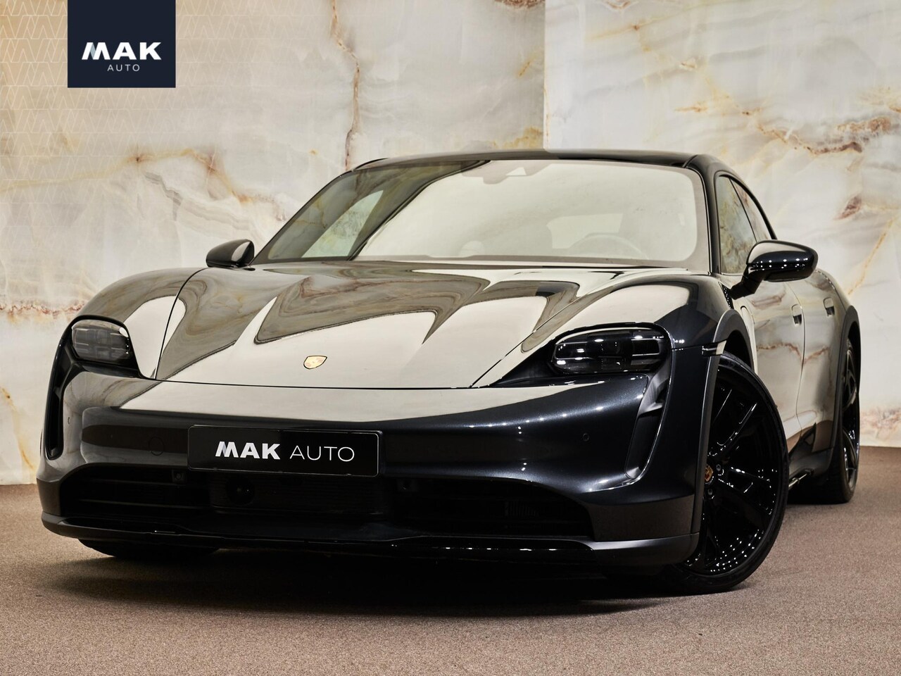 Porsche Taycan Cross Turismo - 4, pano, luchtv, 21", Bose, PDLS, memory, stl.ventilatie, keyless, ACC, privacy - AutoWereld.nl