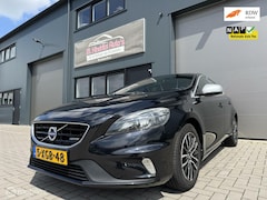 Volvo V40 - 2.0 D4 R-Design *PANORAMADAK