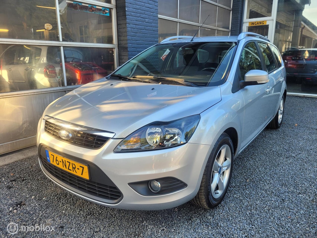 Ford Focus Wagon - 1.6 Comfort | AIRCO | DISRIEM VV | CRUISE - AutoWereld.nl