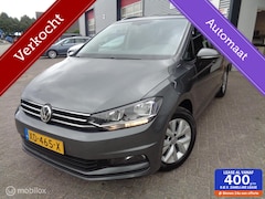 Volkswagen Touran - 1.5 TSI Comfortline Business 7p/AUTOMAAT/Airco/Cruise/Trekhaak/Carplay