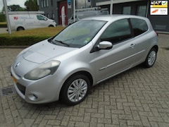 Renault Clio - 1.2 Collection Nieuwe Apk
