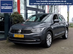 Volkswagen Tiguan - 1.5 TSI 150PK AUTOMAAT | Navi | Trekhaak | ECC | PDC + Camera | LM Velgen Tiguan 1.5 TSI 1