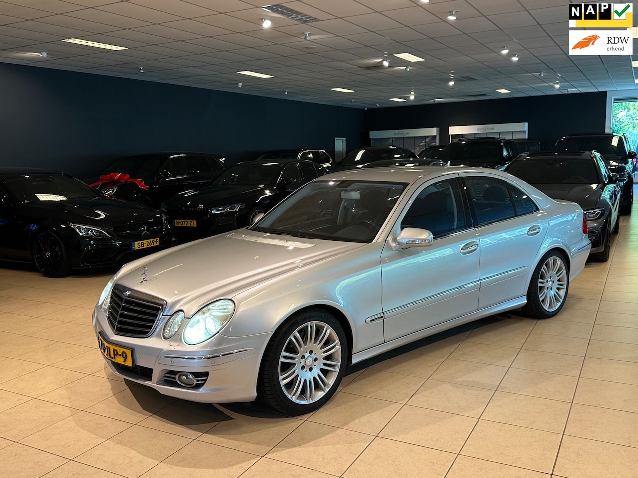 Mercedes-Benz E-klasse - 220 CDI Avantgarde|SPORT PAKKET|NAP|TREKHAAK|XENON|LEDER - AutoWereld.nl