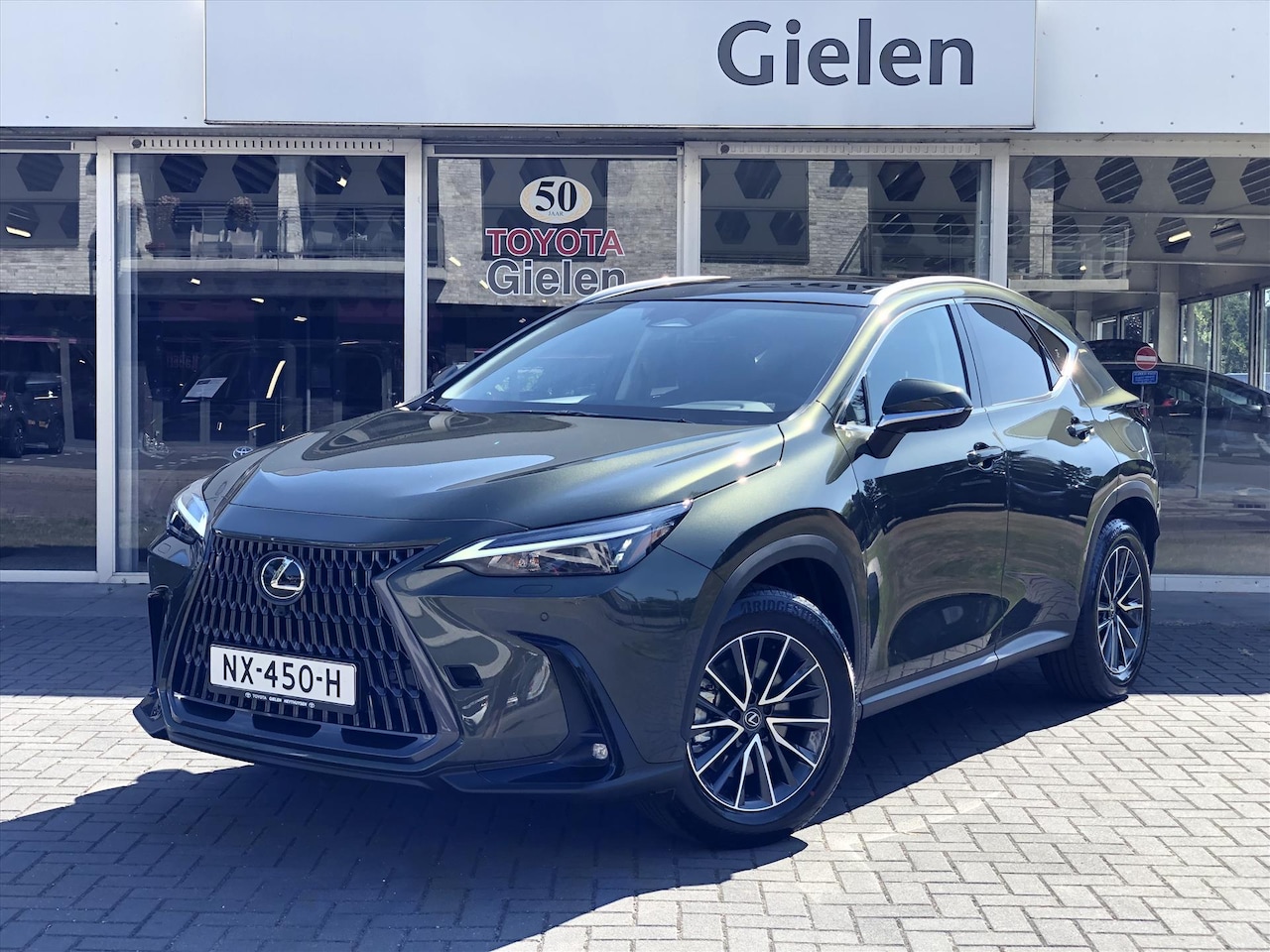 Lexus NX - 450h+ AWD Luxury Line Plus | Panoramadak, 360 Camera, Leer, Groot scherm, Dodehoekherkenni - AutoWereld.nl