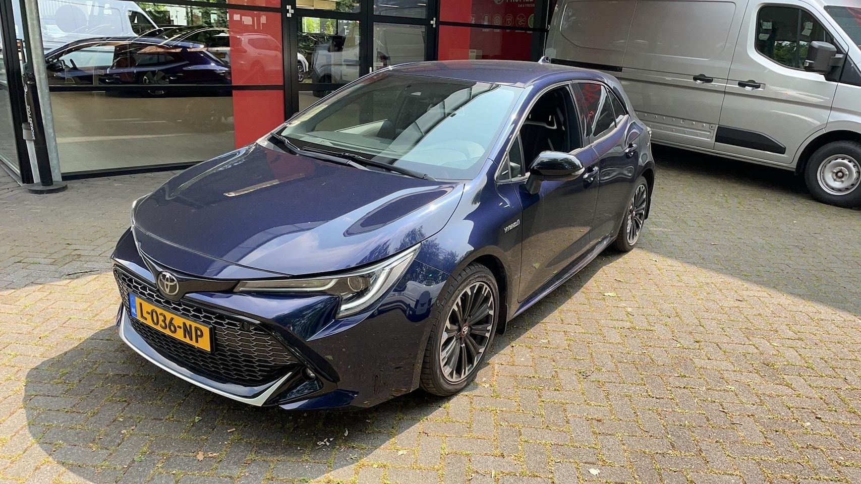 Toyota Corolla - 1.8 Hybrid GR Sport 1.8 Hybrid GR-Sport - AutoWereld.nl